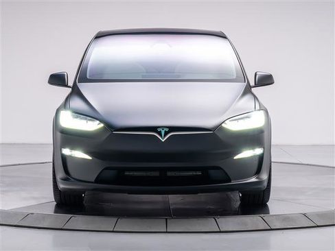 Used 2022 Tesla Model X Plaid image 8