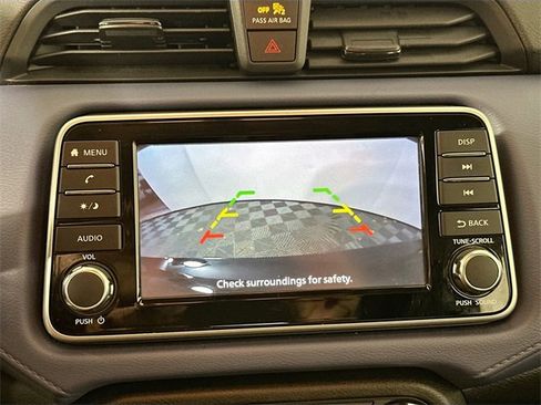 Used 2023 Nissan Versa SV image 13