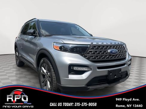 Used 2021 Ford Explorer XLT AWD/4WD image 5