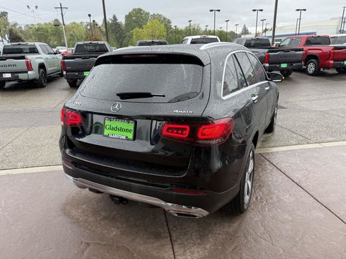 Used 2022 Mercedes-Benz GLC 300 4MATIC image 6