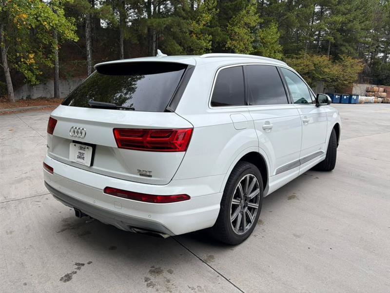 Used 2017 Audi Q7 3.0T Premium Plus AWD/4WD image 4
