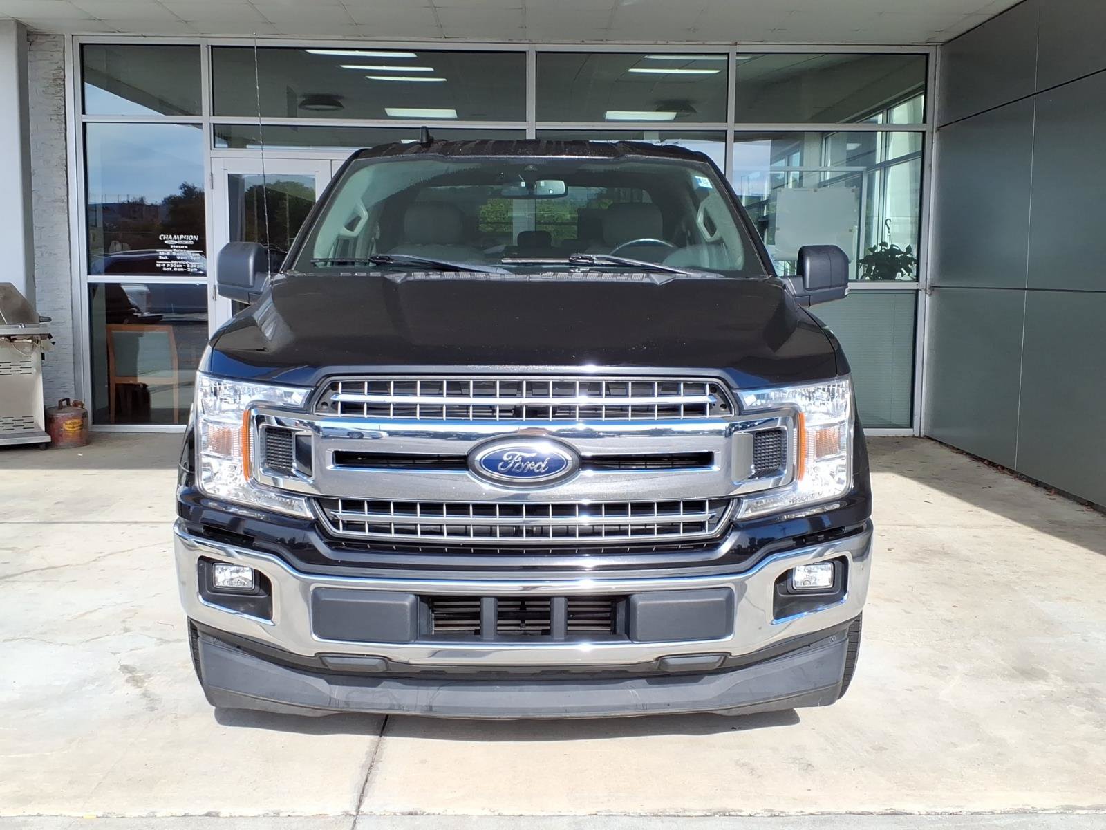 Used 2020 Ford F150 XLT w/ Equipment Group 302A Luxury RWD image 2