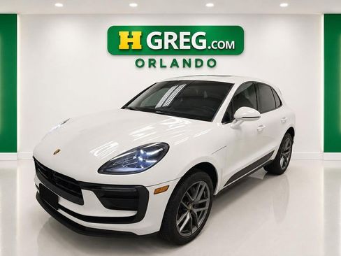 Used 2024 Porsche Macan AWD/4WD image 4