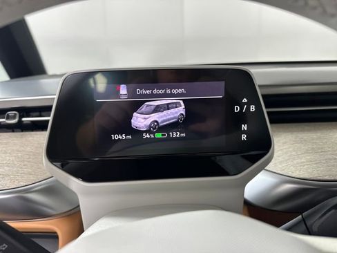Used 2025 Volkswagen ID. Buzz 1st Edition image 17