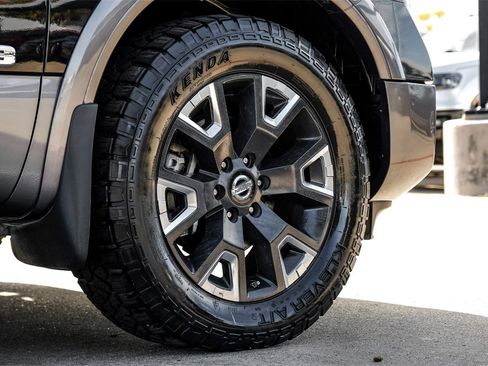 Used 2020 Nissan Titan Platinum Reserve w/ Moonroof Package image 61