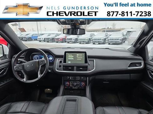 Used 2022 Chevrolet Tahoe RST w/ Luxury Package AWD/4WD image 13