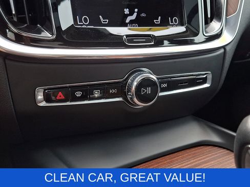 Used 2021 Volvo S60 T6 Momentum w/ Protection Package Premier AWD/4WD image 18