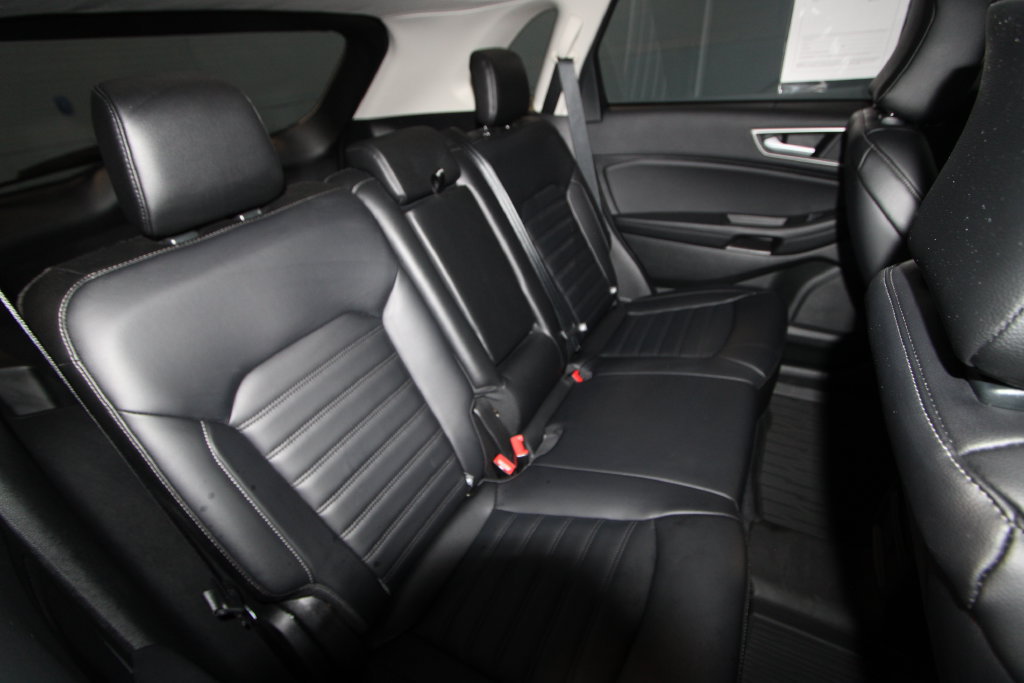 Used 2024 Ford Edge SEL AWD/4WD image 21