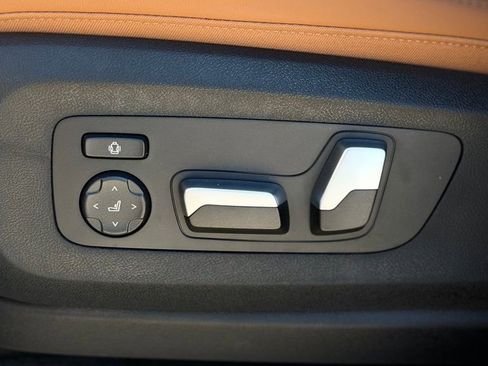 New 2026 BMW X5 xDrive40i AWD/4WD image 16