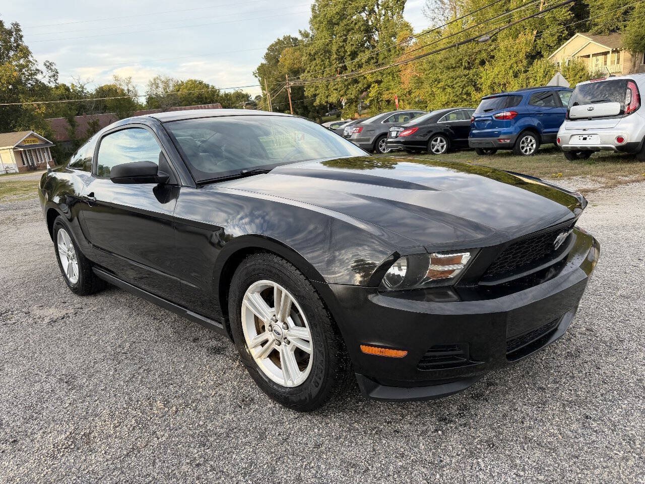 Used 2012 Ford Mustang Coupe RWD image 1
