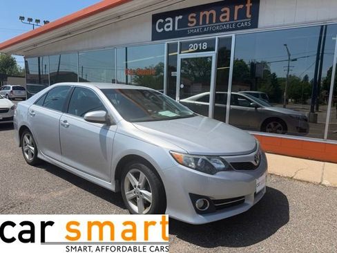 Used 2013 Toyota Camry SE FWD image 1