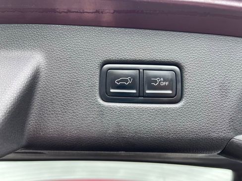 Used 2022 Kia Carnival EX FWD image 23
