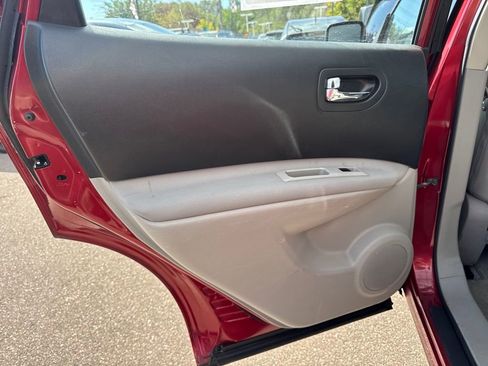 Used 2014 Nissan Rogue S w/ Convenience Package image 23