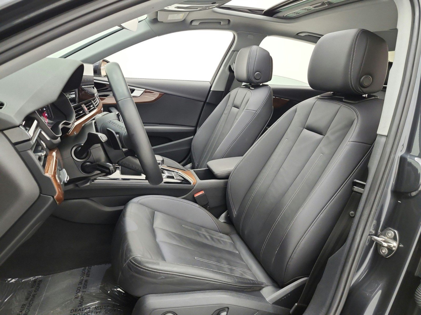 Used 2023 Audi A4 2.0T Premium w/ Convenience Package AWD/4WD image 15