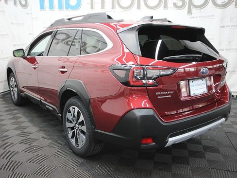 Used 2023 Subaru Outback Touring XT AWD/4WD image 4