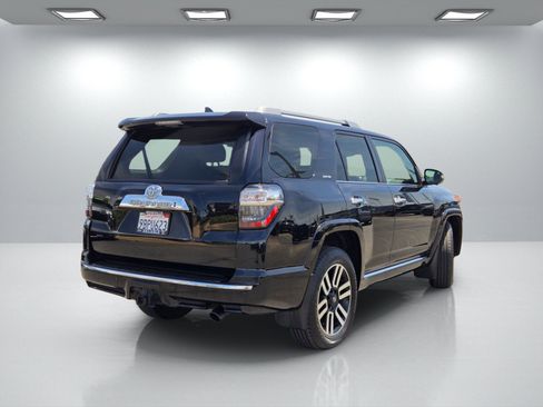 Used 2022 Toyota 4Runner Limited RWD image 4