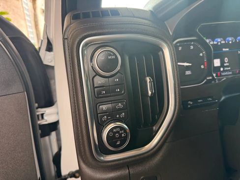 Used 2022 GMC Sierra 3500 Denali w/ Technology Package AWD/4WD image 24
