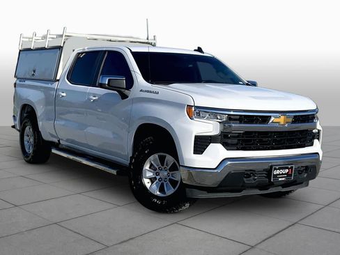 Used 2023 Chevrolet Silverado 1500 LT w/ Work Truck Package AWD/4WD image 3