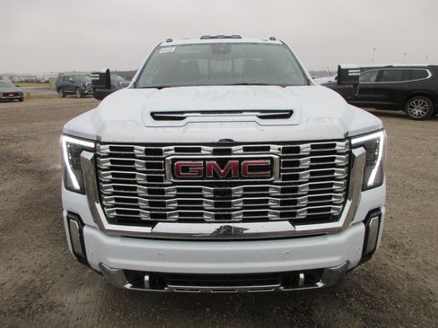 New 2026 GMC Sierra 2500 Denali image 12