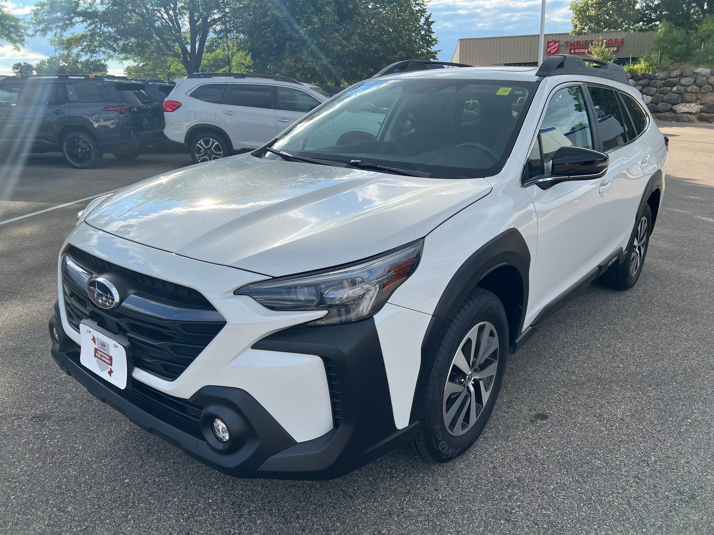 Certified 2025 Subaru Outback Premium AWD/4WD image 3
