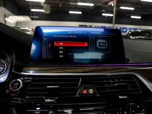 Used 2019 BMW 530i RWD image 28