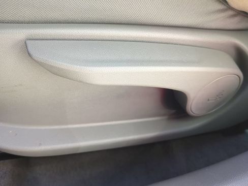 Used 2025 Hyundai Elantra SEL FWD image 21