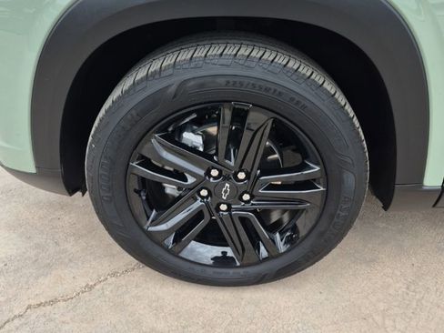 Used 2025 Chevrolet Trax ACTIV w/ Driver Confidence Package image 9