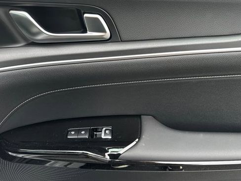 New 2026 Kia K5 GT-Line image 18