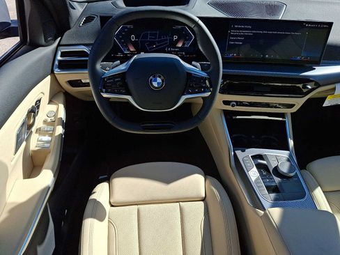 Used 2025 BMW 330i xDrive Sedan w/ Premium Package AWD/4WD image 12