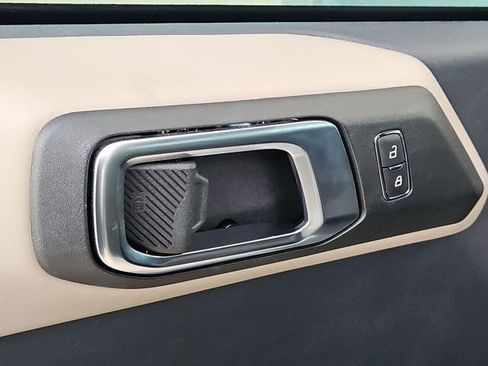 Used 2023 Ford Bronco Wildtrak image 23