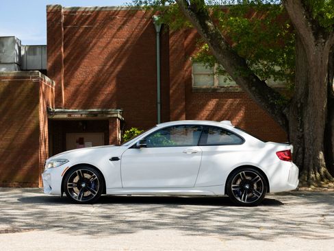 Used 2017 BMW M2 RWD image 12