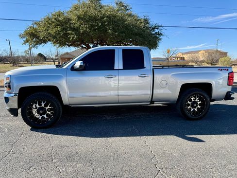 Used 2019 Chevrolet Silverado 1500 LT image 6