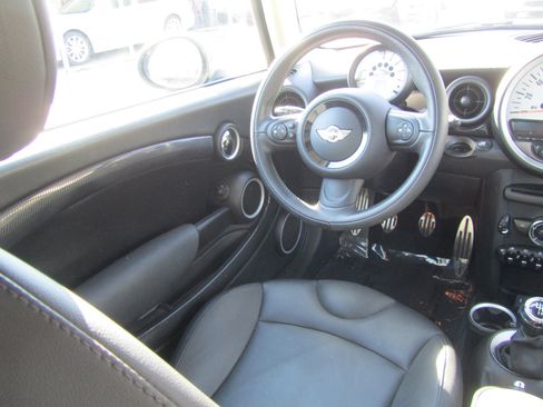 Used 2013 MINI Cooper S image 12