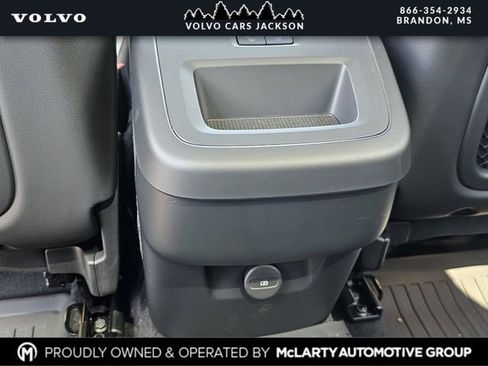 New 2026 Volvo XC60 B5 Plus w/ Protection Package Premier AWD/4WD image 18