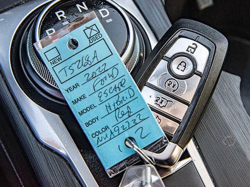 Used 2022 Ford Escape Titanium w/ Titanium Elite Package image 24