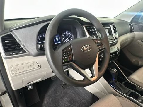 Used 2016 Hyundai Tucson SE w/ Option Group 02 AWD/4WD image 13