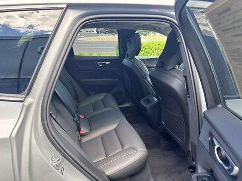 Certified 2025 Volvo XC60 B5 Plus AWD/4WD image 13