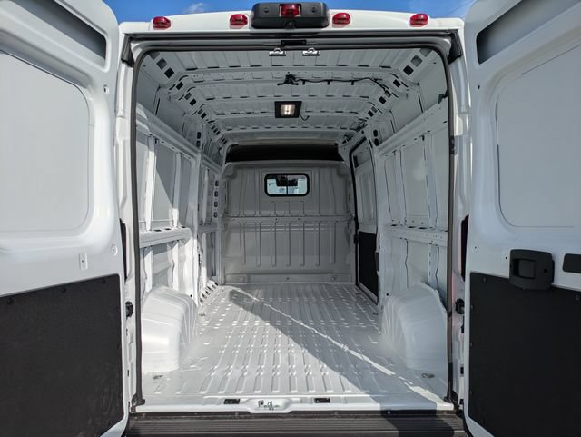 New 2026 RAM ProMaster 2500 w/ Premium Convenience Group FWD image 9