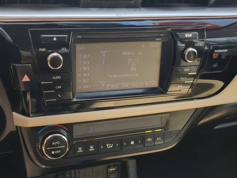 Used 2014 Toyota Corolla LE FWD image 20