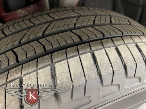 Used 2023 Jeep Grand Cherokee Limited image 8