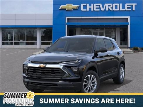 New 2026 Chevrolet TrailBlazer LS w/ LS Convenience Package FWD image 6