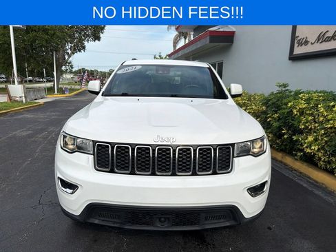 Used 2021 Jeep Grand Cherokee Laredo RWD image 4