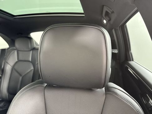 Certified 2024 Porsche Macan S AWD/4WD image 41