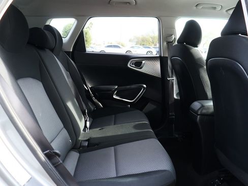 Used 2024 Kia Soul LX w/ Option Group 015 image 27