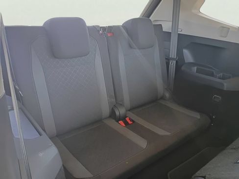 Used 2019 Volkswagen Tiguan S w/ Driver Assistance Package FWD image 32