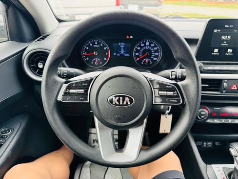 Used 2019 Kia Forte LXS FWD image 10