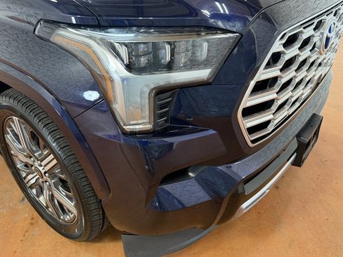 Used 2023 Toyota Sequoia Capstone image 8