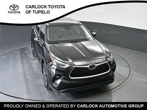 Used 2024 Toyota Highlander XLE image 39