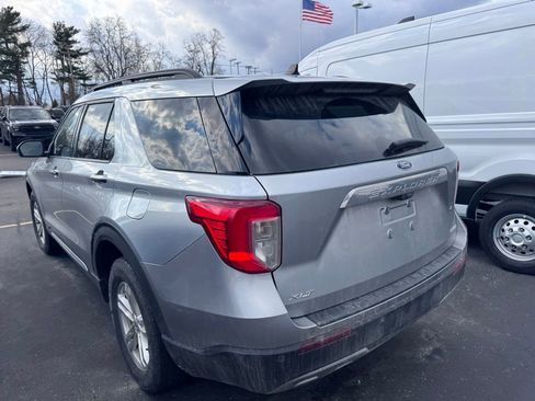 Used 2023 Ford Explorer XLT w/ Equipment Group 202A image 6