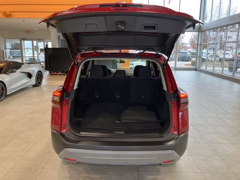Used 2023 Nissan Rogue SV AWD/4WD image 28
